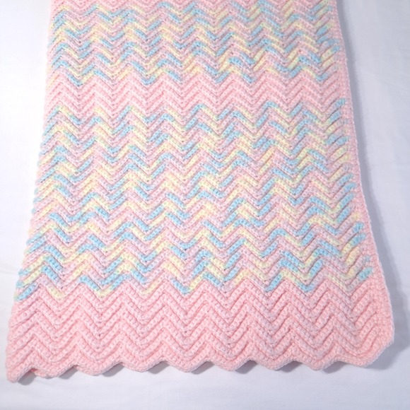 Vintage‎ Handmade Crochet Chevron Blanket Baby Nursery Pink/Blue/Yellow 36x38 - Picture 8 of 8